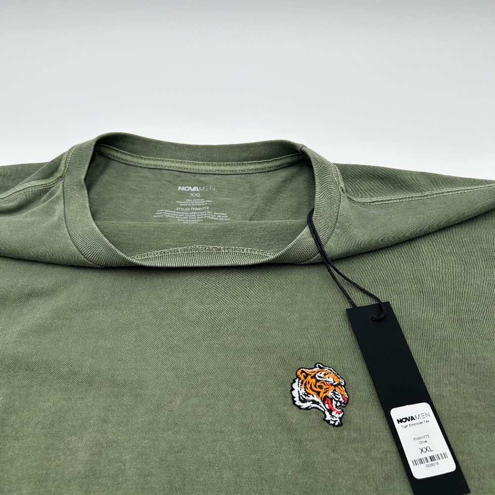 NWT Men's Size XXL TIGER Short Sleeve Graphic T Shirt NEW